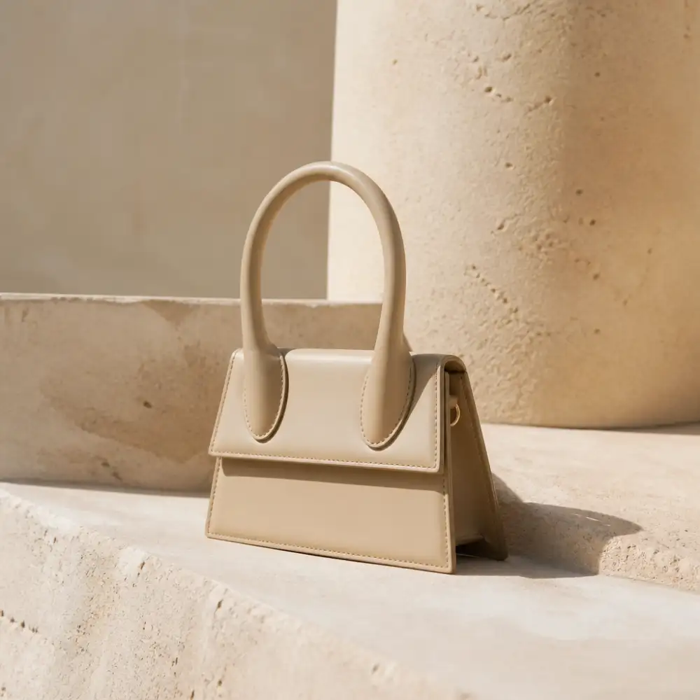 Jacquemus Kabelka